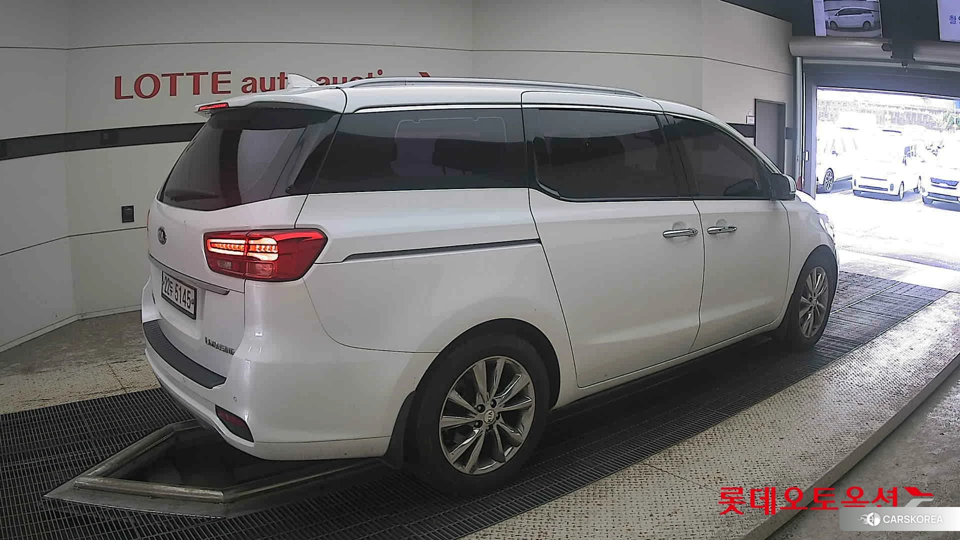 Kia Carnival Limousine id 4984685 из Кореи 10