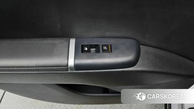 Hyundai Grandeur (GN7) id 5016531 из Кореи 10