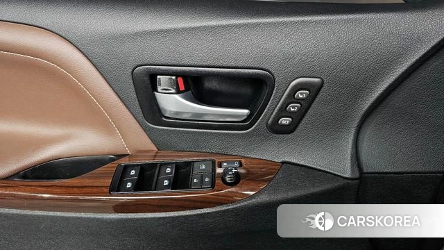 Toyota Sienna id 4998704 из Кореи 10