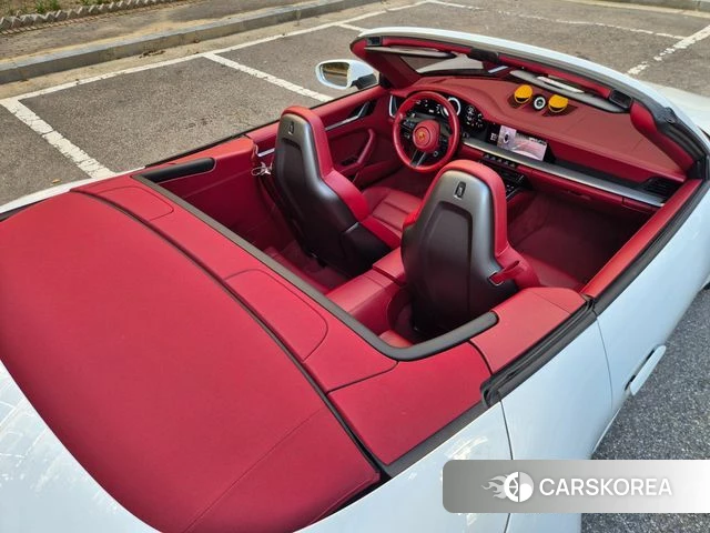 Porsche 911(992) id 4785025 из Кореи 10