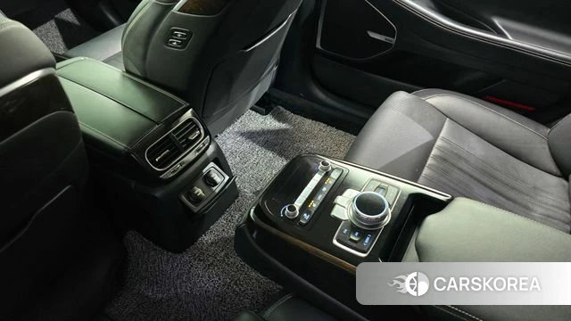 Genesis G90 id 4982958 из Кореи 10