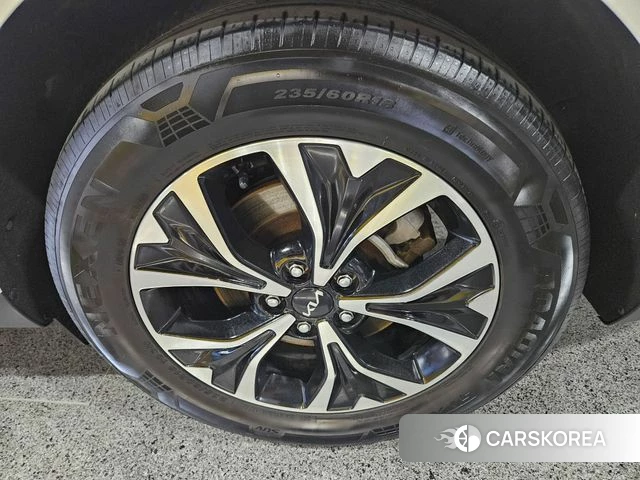 Kia Carnival 4th generation id 4942081 из Кореи 10