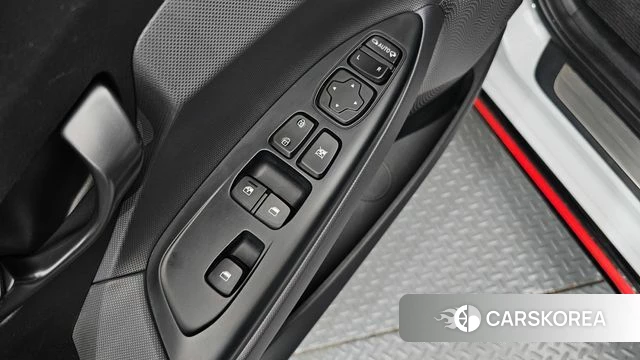 Hyundai Veloster (JS) id 4992966 из Кореи 10
