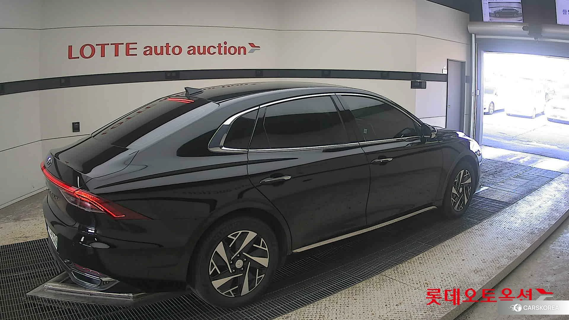 Hyundai Grandeur Hybrid id 5001037 из Кореи 10