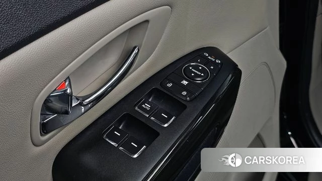 Kia The New Carnival id 4982845 из Кореи 10