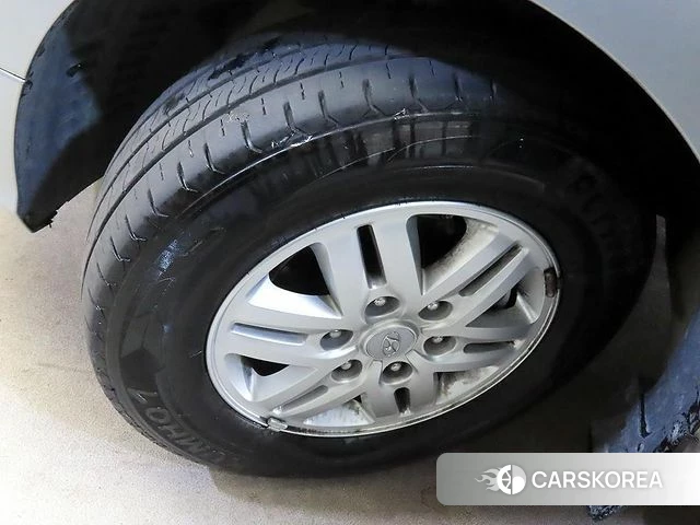 Hyundai The New Grand Starex id 4856540 из Кореи 10