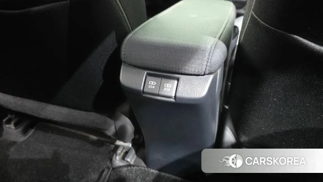 Toyota Prius 4th Generation id 4986991 из Кореи 10