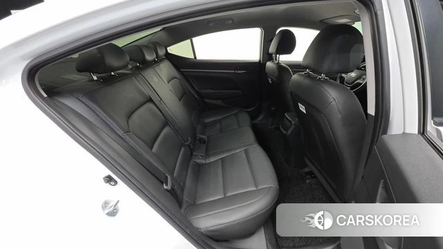Hyundai Avante AD id 4765506 из Кореи 10
