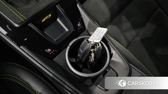 Porsche 911(992) id 5040494 из Кореи 10