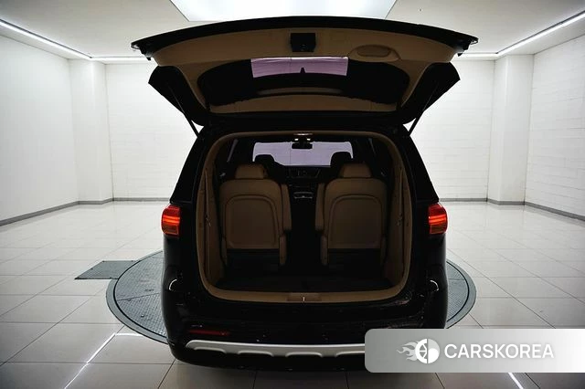Kia All New Carnival id 4969650 из Кореи 11