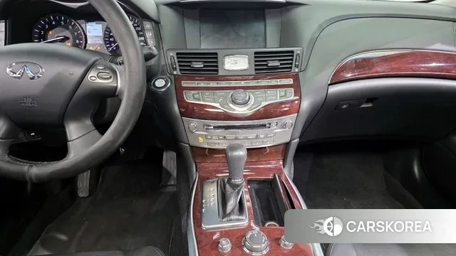 Infiniti Q70 id 3714003 из Кореи 10