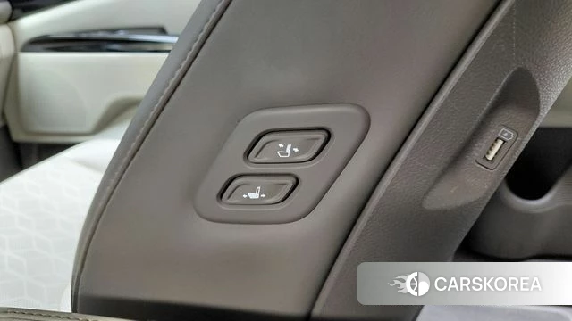 Kia Carnival 4th generation id 4712043 из Кореи 10
