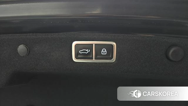Hyundai Grandeur (GN7) id 5046559 из Кореи 10