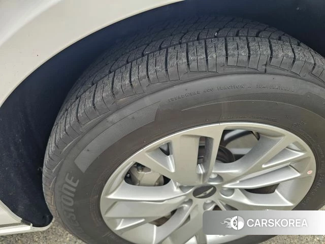 Genesis GV70 id 5001477 из Кореи 10