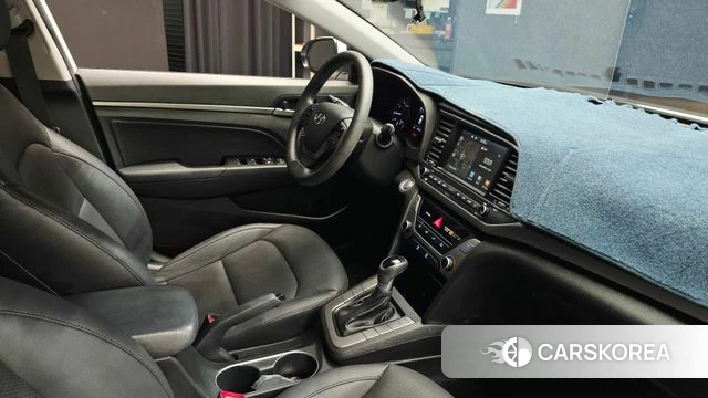 Hyundai Avante AD id 4760450 из Кореи 10