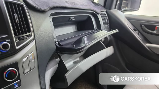 Hyundai The New Grand Starex id 4952899 из Кореи 10