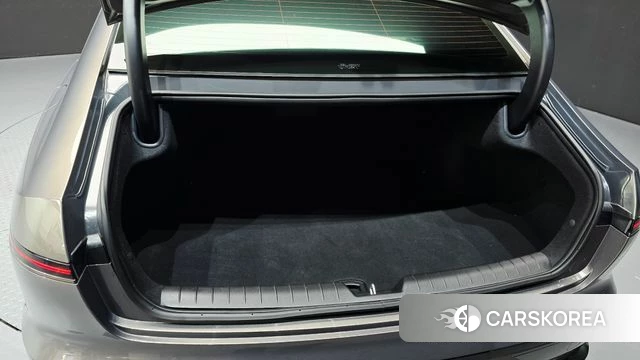 Hyundai Grandeur Hybrid (GN7) id 4958078 из Кореи 10