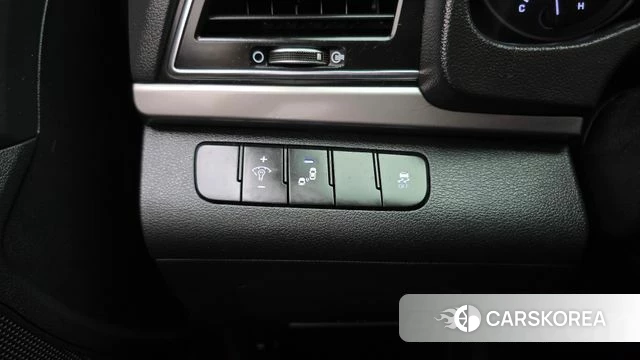 Hyundai Avante AD id 5018953 из Кореи 10