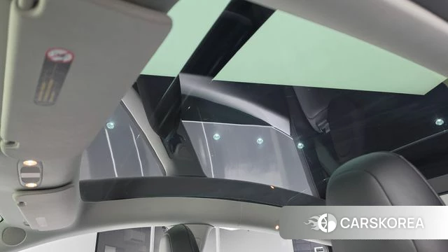Tesla Model Y id 4893853 из Кореи 10