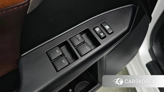 Lexus CT200h id 5018834 из Кореи 10