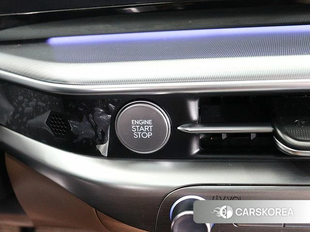 Hyundai Grandeur Hybrid (GN7) id 4990530 из Кореи 10