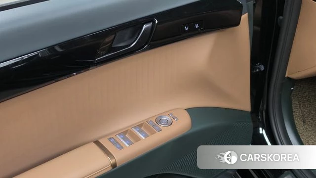 Hyundai Grandeur Hybrid (GN7) id 5021197 из Кореи 10