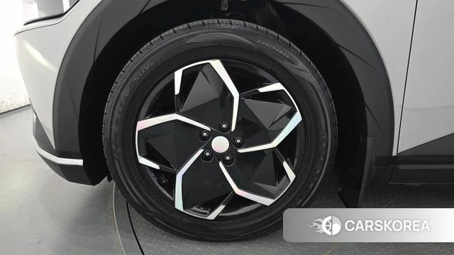 Hyundai Ionic 5 id 4778690 из Кореи 10