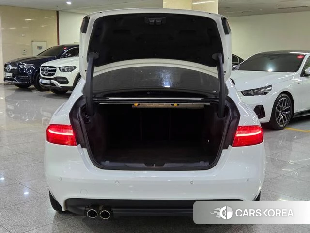 Jaguar XE id 4513215 из Кореи 10