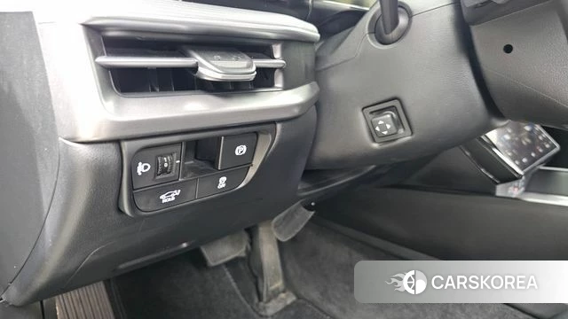 Hyundai Grandeur (GN7) id 5021753 из Кореи 10