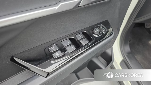 Ssangyong Torres id 4917355 из Кореи 10
