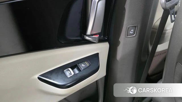 Kia Carnival 4th generation id 5034820 из Кореи 10