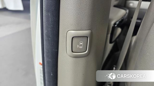 Kia The New Carnival id 5048340 из Кореи 10