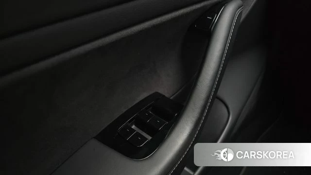 Tesla Model 3 id 4750884 из Кореи 10