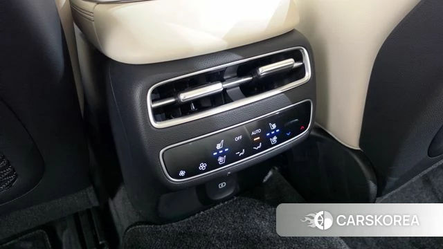Genesis GV70 id 4985173 из Кореи 10