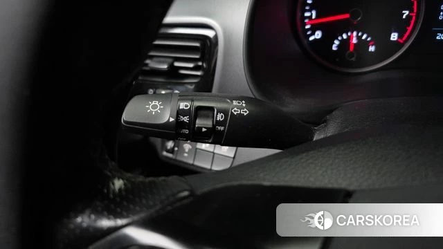 Kia Stonic id 5035855 из Кореи 10
