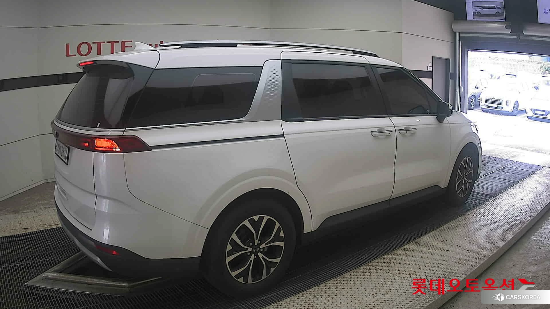 Kia Carnival id 4984626 из Кореи 10