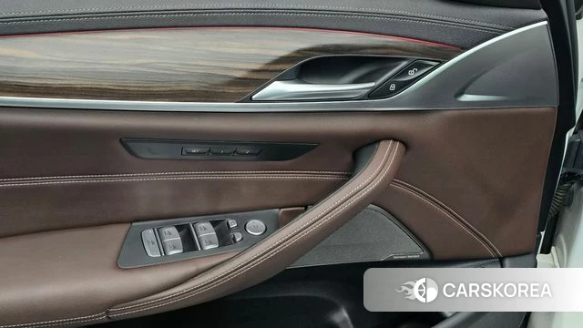 BMW 5 Series (G30) id 5034954 из Кореи 10