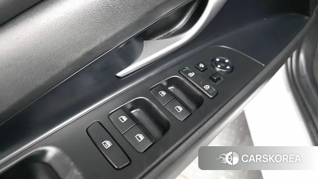 Hyundai Avante Hybrid (CN7) id 4936384 из Кореи 10