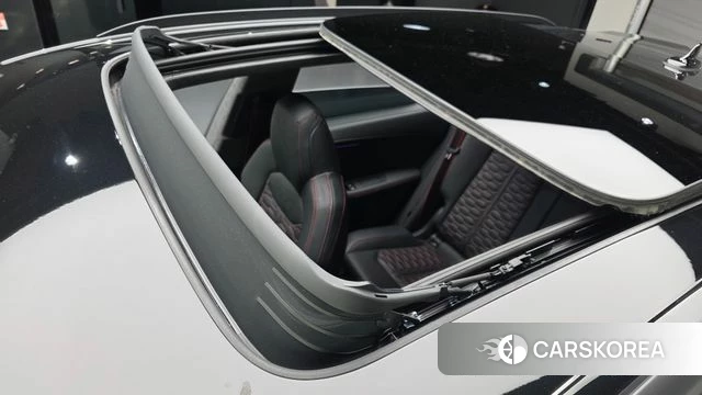 Audi RSQ8 (4M) id 5040535 из Кореи 10