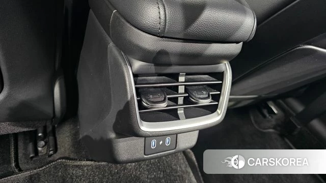 Hyundai Grandeur (GN7) id 4660832 из Кореи 10