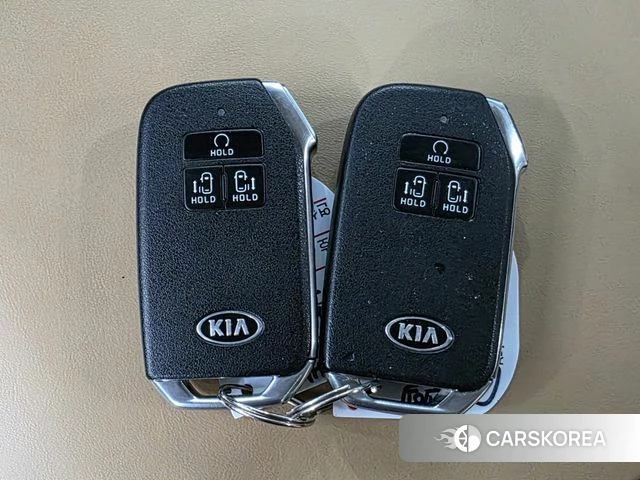 Kia Carnival 4th generation id 4894486 из Кореи 10