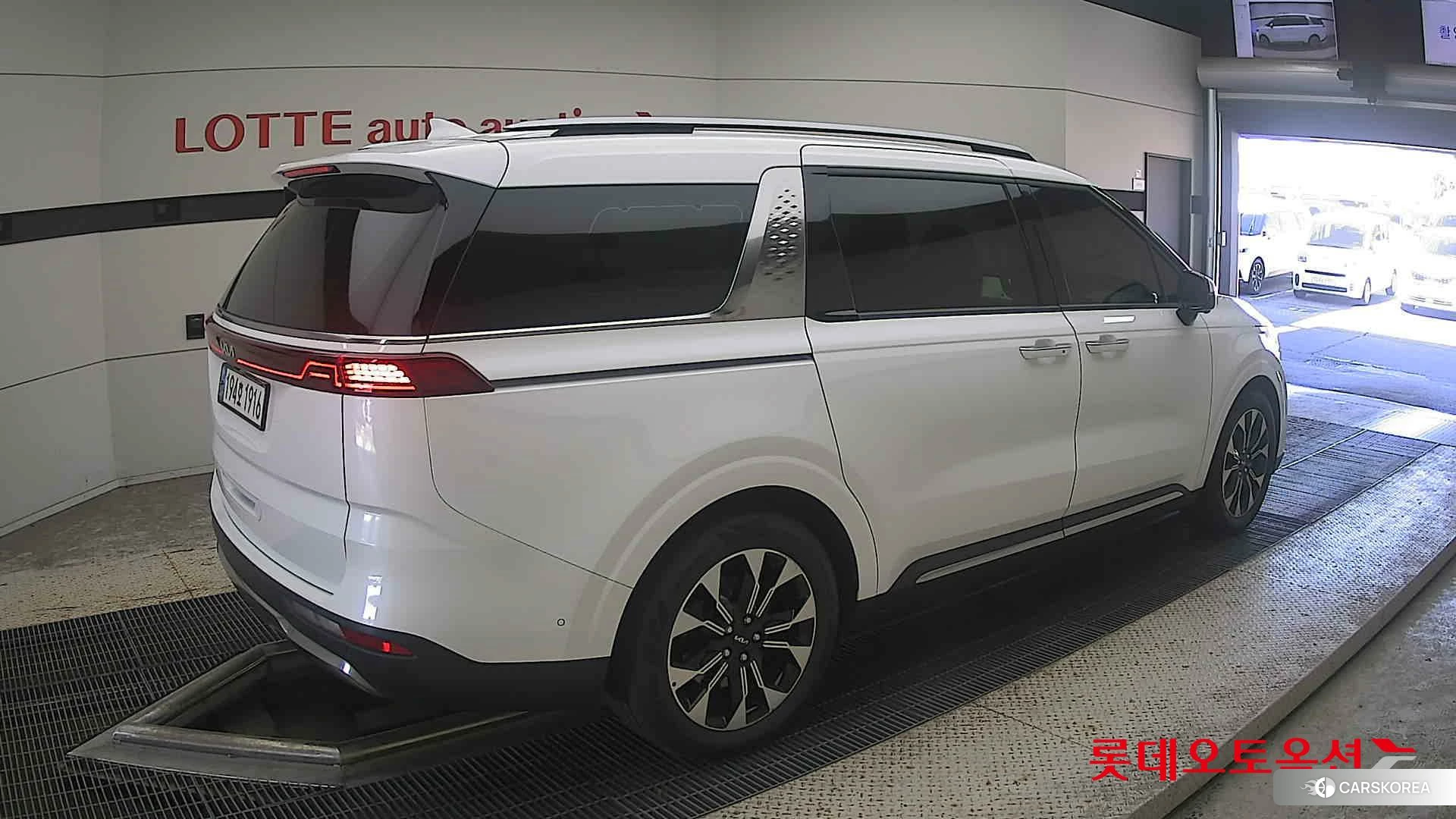 Kia Carnival id 4990044 из Кореи 10