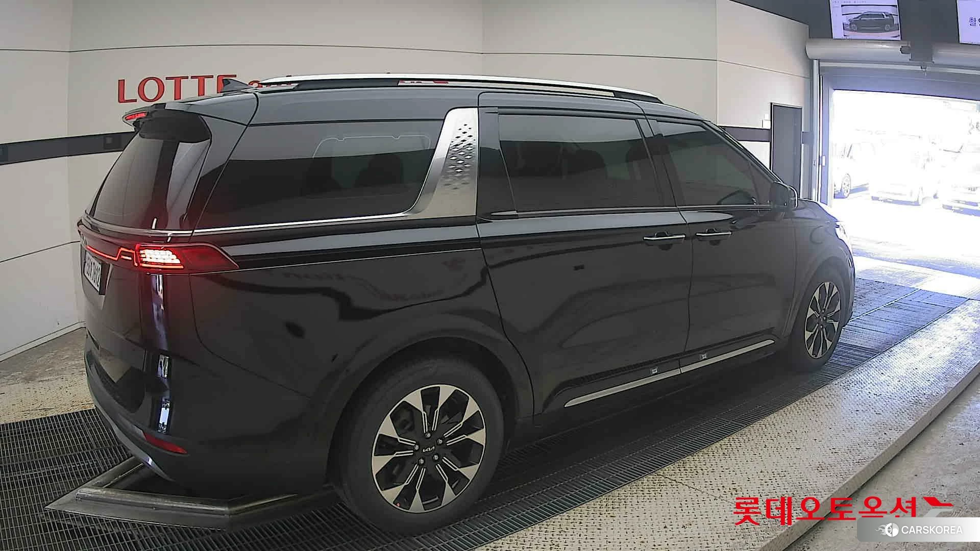 Kia Carnival id 4989977 из Кореи 10