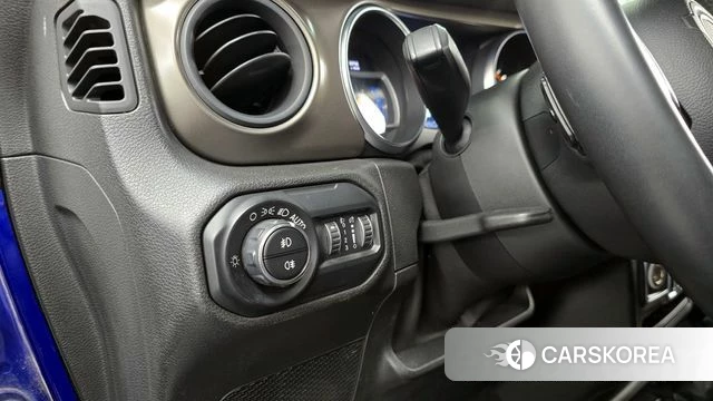 Jeep Wrangler (JL) id 4232975 из Кореи 10