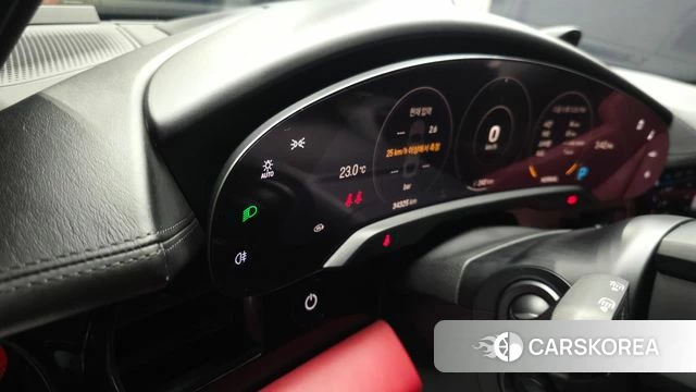 Porsche Taycan id 4959379 из Кореи 10
