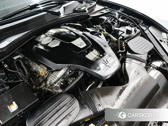 Maserati Quattroporte id 4978181 из Кореи 10