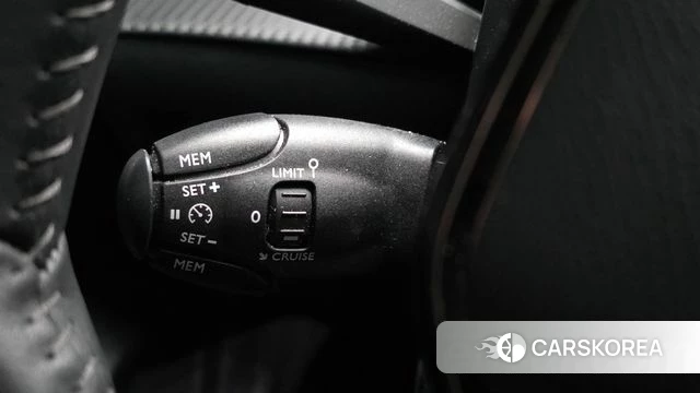 Peugeot e-208 second Generation id 5040119 из Кореи 10