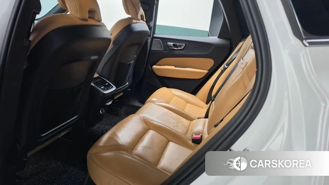 Volvo XC60 second Generation id 5013943 из Кореи 10