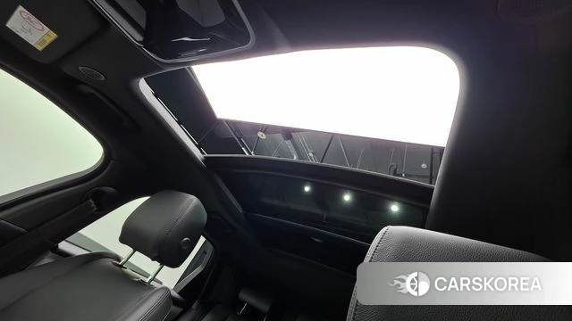 Land Rover Range Rover Velar id 4980009 из Кореи 10