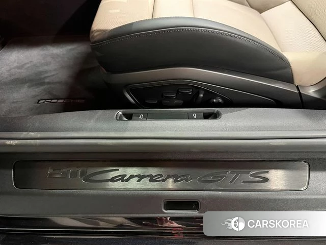 Porsche 911(992) id 4921104 из Кореи 10